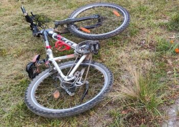 Pijany potrącił 7-latka na rowerze. Zatrzymał go policjant na urlopie