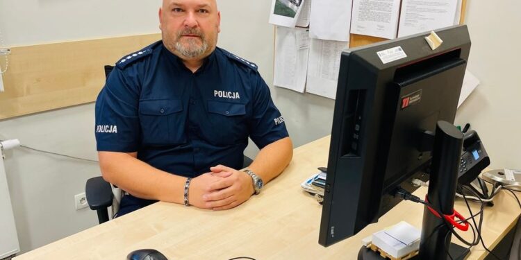 Stara Dąbrowa: Policjant w czasie wolnym od służby zatrzymał kompletnie pijanego kierowcę