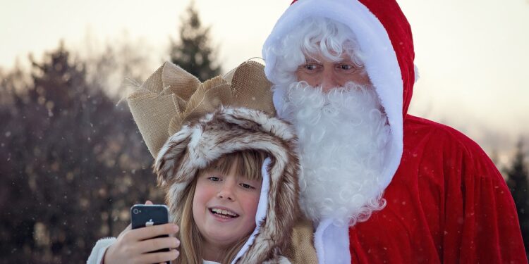 Świąteczna magia w Szczecinie – czyli mikołajki z Fundacją Anielskie Serce