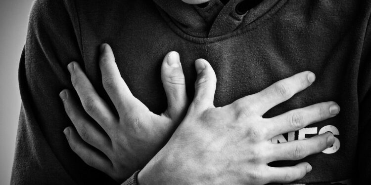 Zastraszyli i okradli małoletniego. Za skradzione pieniądze… poszli na piwo