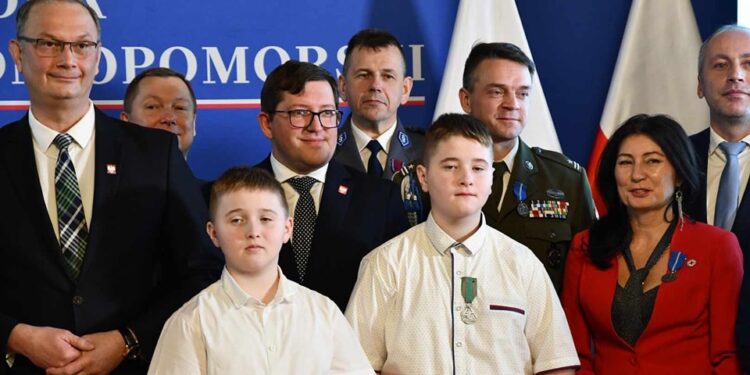 Urząd Wojewódzki pamięta o lokalnych bohaterach – wśród wyróżnionych 12-latek z Bonina