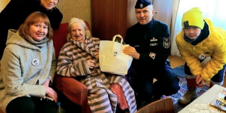 Finał akcji „Paczka dla Bohatera”. W weekend wolontariusze odwiedzili kombatantów