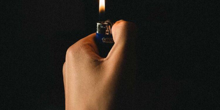 Bulwersujące zajście w jednej z koszalińskich szkół. Uczeń z Ukrainy miał podpalać rękę swojemu rówieśnikowi