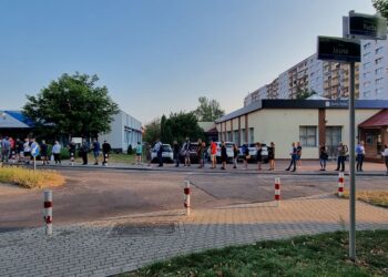 Kolejki do Urzędu Miejskiego jak za komuny!