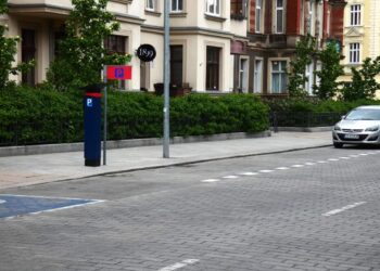 Strefa płatnego parkowania będzie wieksza oraz droższa