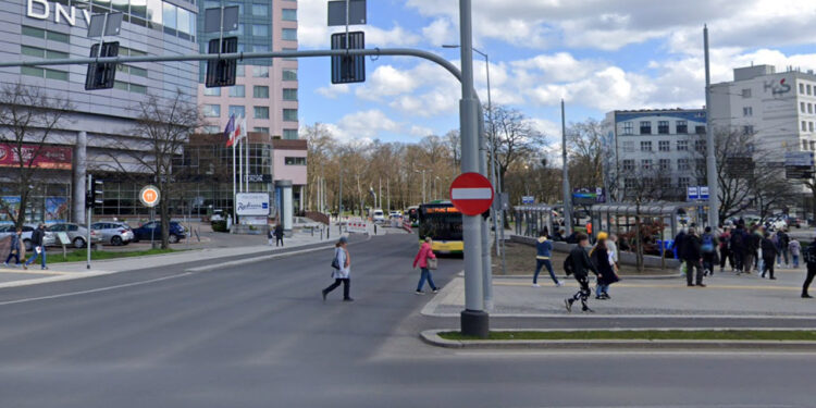 Sprawca dramatycznego wypadku na Placu Rodła uznany za całkowicie niepoczytalnego