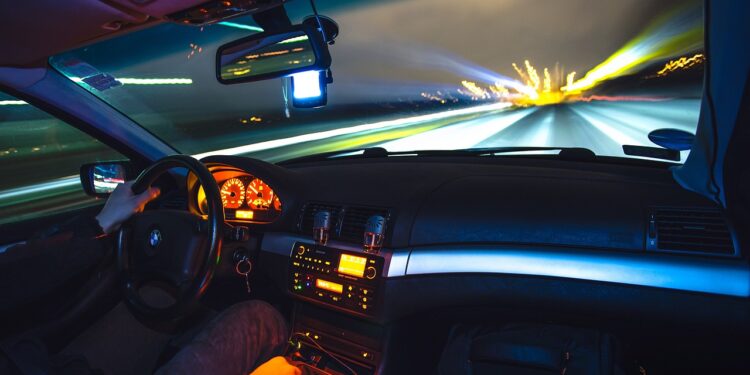 Jechał 122 km/h przez ul. Struga. 19-latek stracił prawo jazdy