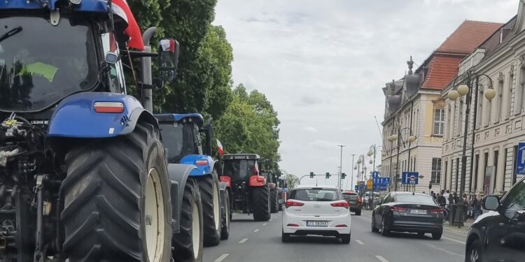 🚜 Rolnicy znów na ulicach Szczecina – protest trwa, a postulaty wciąż bez odpowiedzi